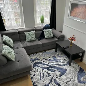 2 Bedroom Flat, 2 Minutes Walk To Bethnalgreen Station, , London United Kingdom